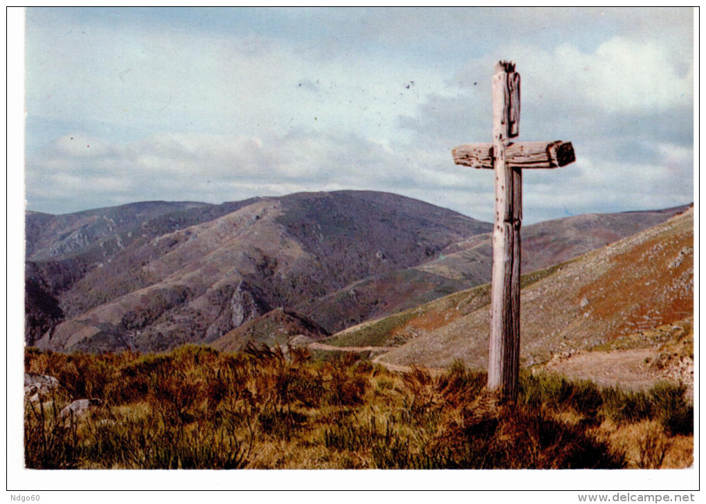 Paysage Près De Loubaresse (la Cévenne Pittoresque) - Autres & Non Classés