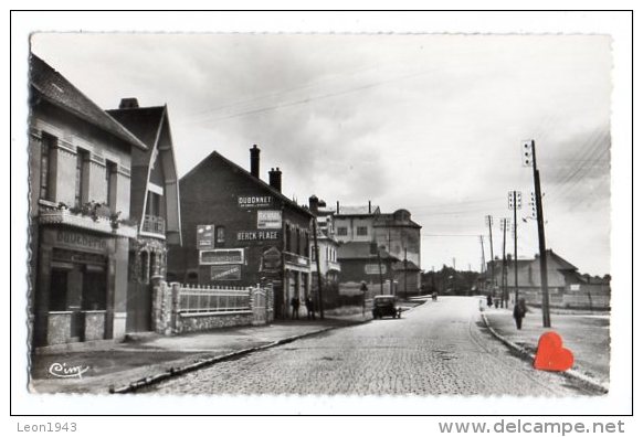 27614-LE-62-ST-LAURENT-BLANGY-Place De L' Eglise-------------voiture - Saint Laurent Blangy