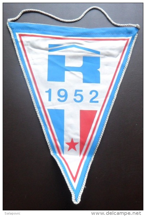 PENNANT HANDBALL CLUB RK KRIVAJA ZAVIDOVICI - Palla A Mano