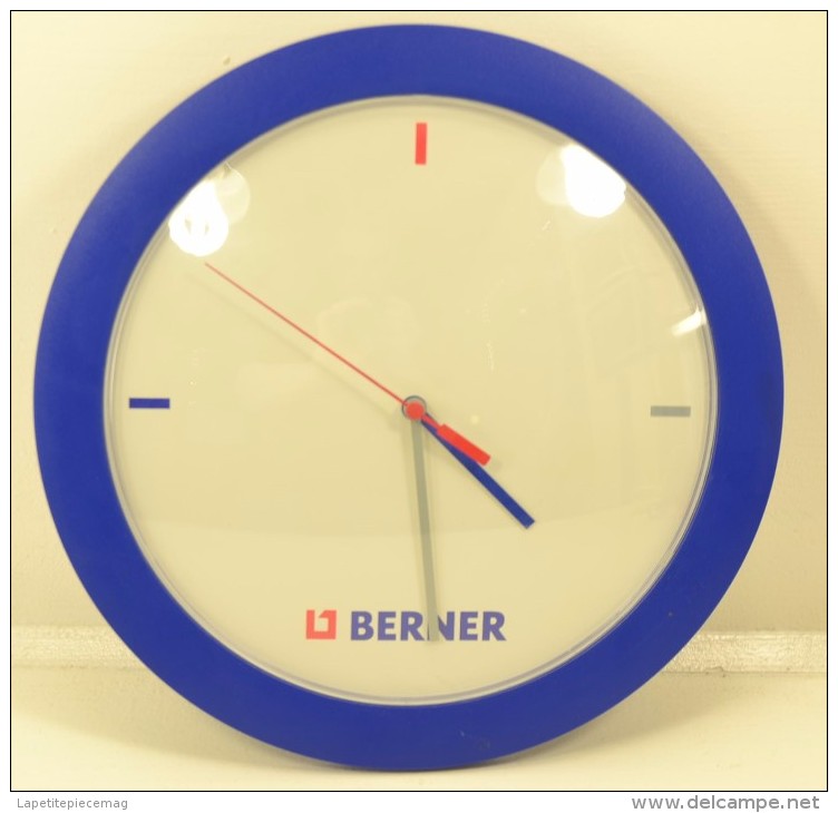 Horloge D'usine Offerte Par Berner, Années 1990 90' - Horloges