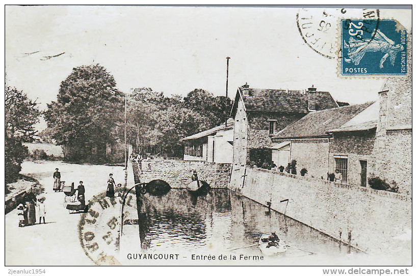 GUYANCOURT ENTREE FERME - Guyancourt