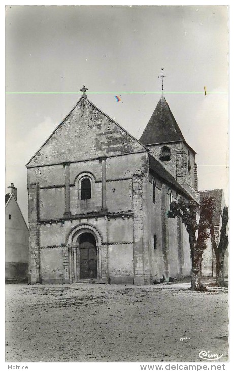 LA GUERCHE SUR L'AUBOIS - Eglise Saint Etienne Du Gravier. - La Guerche Sur L'Aubois