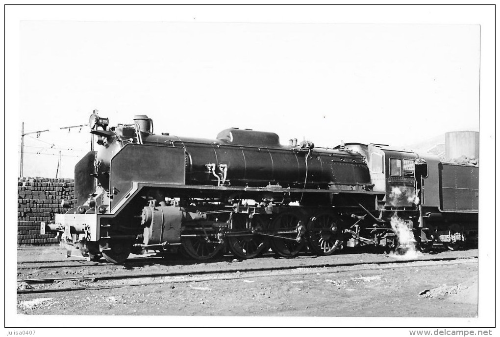 LOCOMOTIVE A VAPEUR Photographie Format Cpa Machine Gros Plan - Equipment