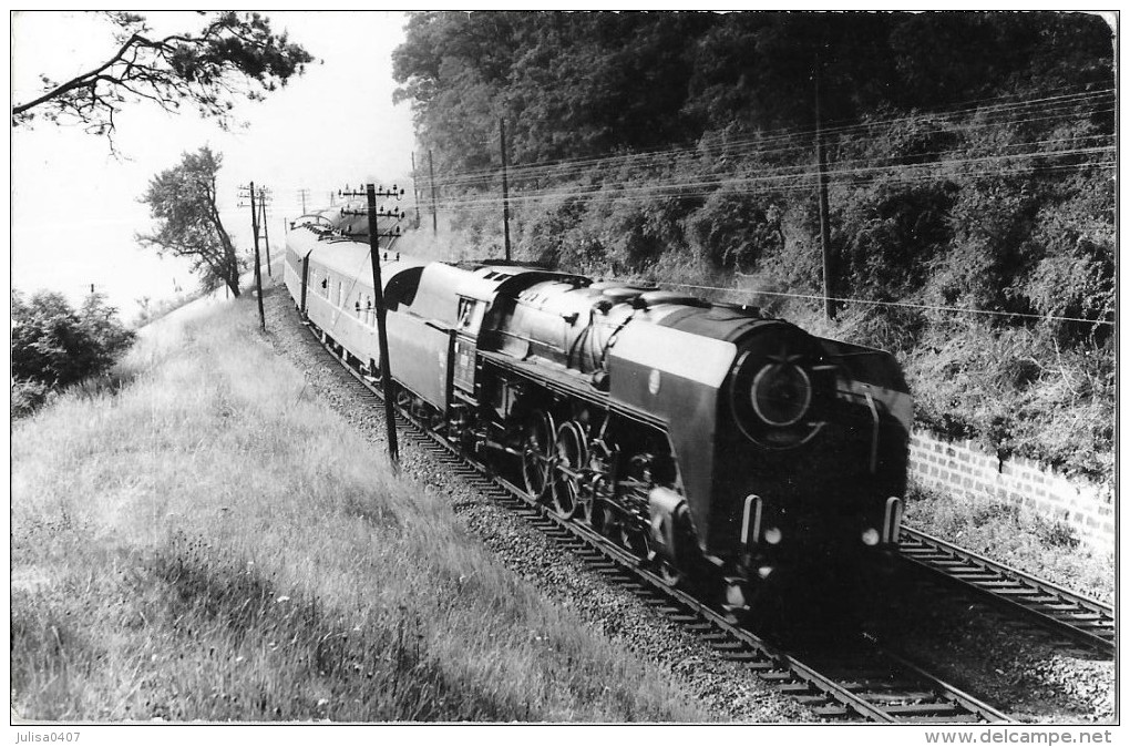 LOCOMOTIVE A VAPEUR Photographie Format Cpa Machine Train Express Prague Berlin - Equipment