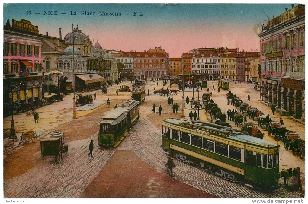 06  La Place MASSENA - Squares