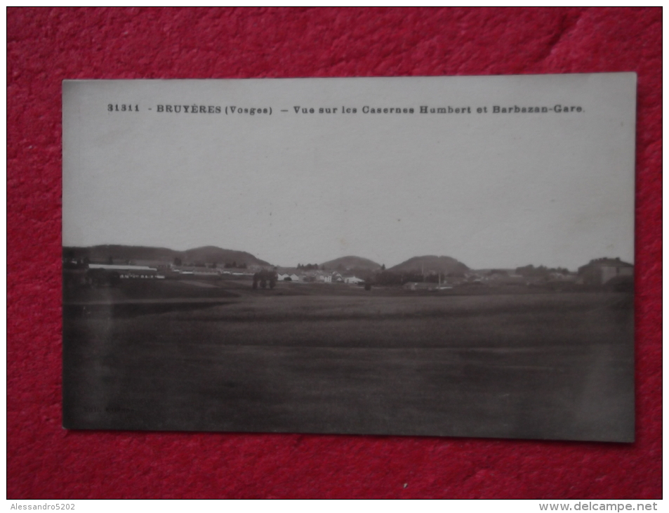 88 Frankreich France  Bruyeres Vue Sur Les Casernes Humbert Et Garbazan Gare - Otros & Sin Clasificación