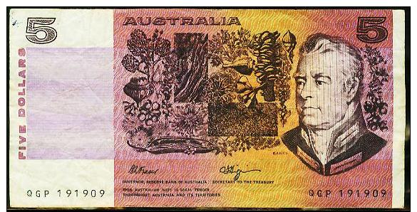 AUSTRALIA $5.DOLLARS NOTE IN A NICE GRADE CONDITION. NO TEARS, PINHOLES OR GRAFFITI. - Moneta Locale