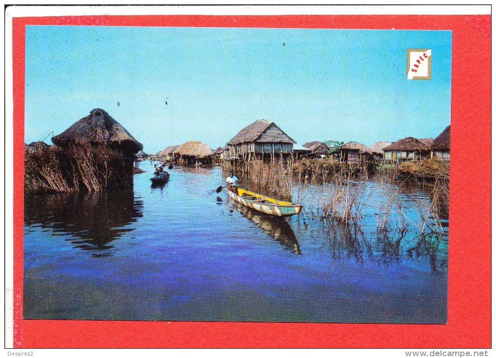 BENIN Cp Animée En Route Pour Ganvie                 Edit Sapec - Benín