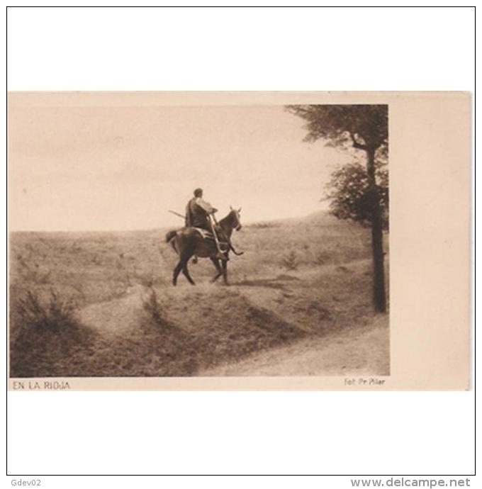 LRJTPA818-LFTD3862.Tarjeta Postal De LA RIOJA.Campo.CAMPESINO EN MULO POR LOS CAMPOS DE LA RIOJA - La Rioja (Logrono)