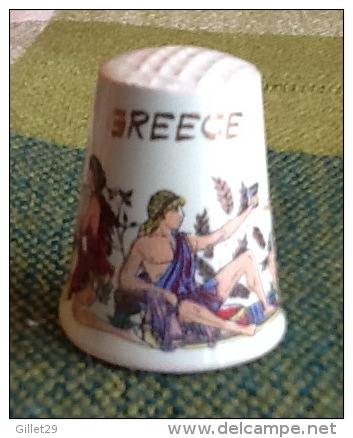 THIMBLES - DÉ À COUDRE  - GREECE - FEMME NUE - - Dés à Coudre