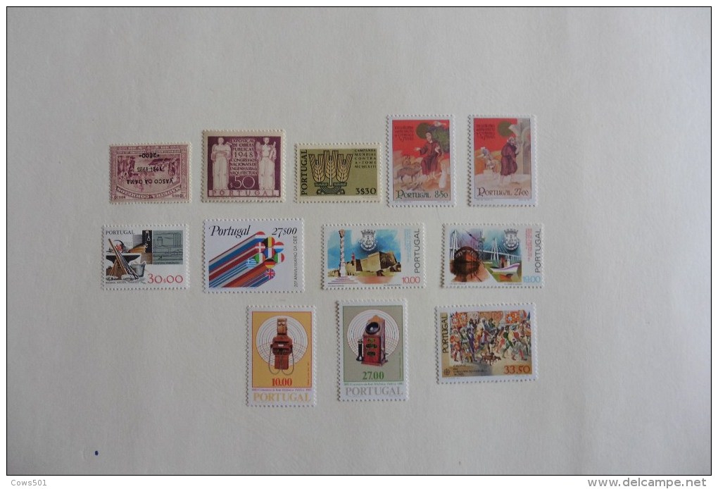 Portugal : 12  Timbres Neufs - Collections