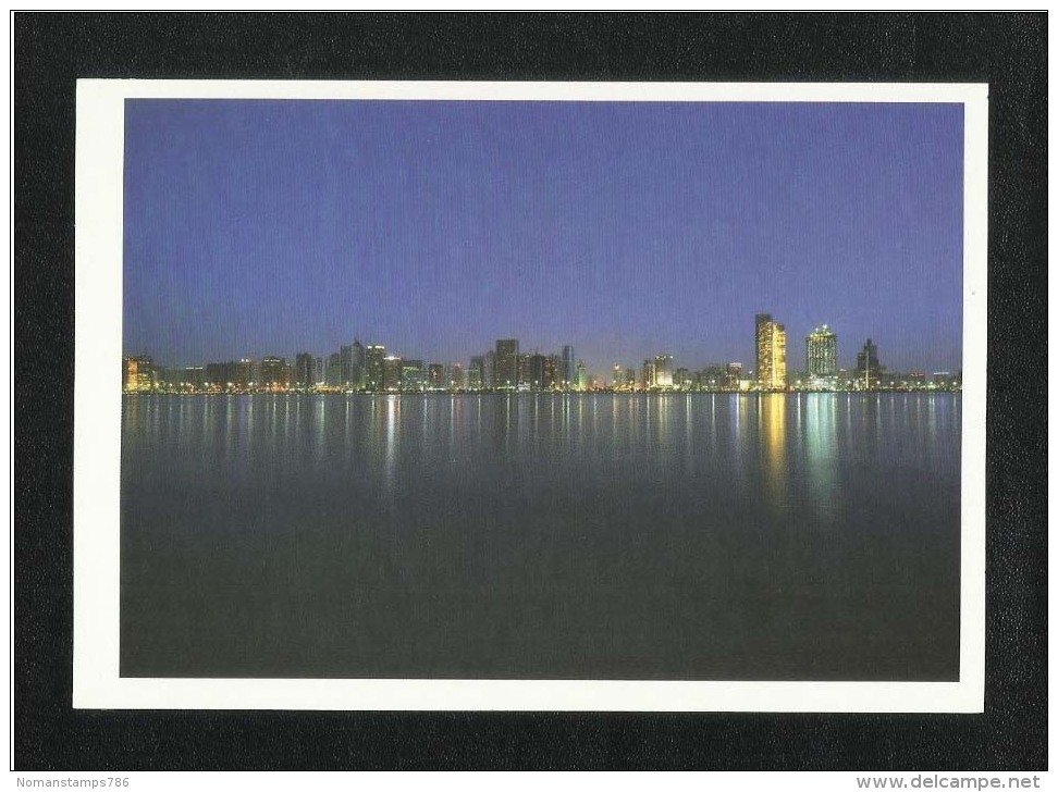 United Arab Emirates UAE Abu Dhabi Picture Postcard Abu Dhabi´s City Skyline View Card - Dubai