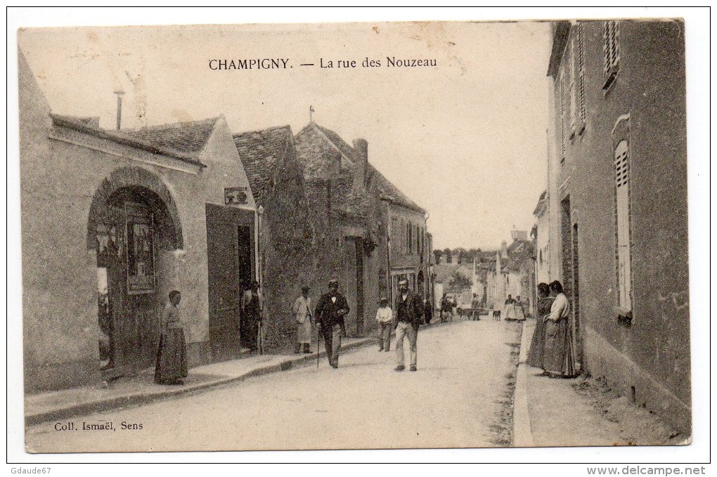 CHAMPIGNY (89) - LA RUE DES NOUZEAU - Champigny