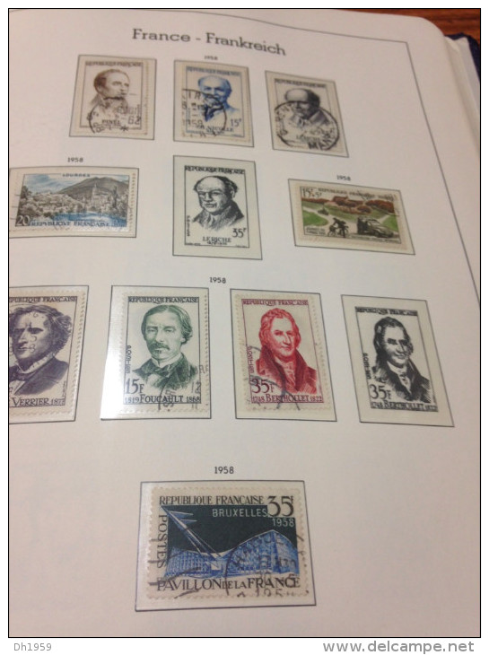 1945-1969 OCCASION FRANCE !!! LEUCHTTURM RELIURE BLEU + env. 94 FEUILLES PREIMPRIMEES + TIMBRES o/*/**