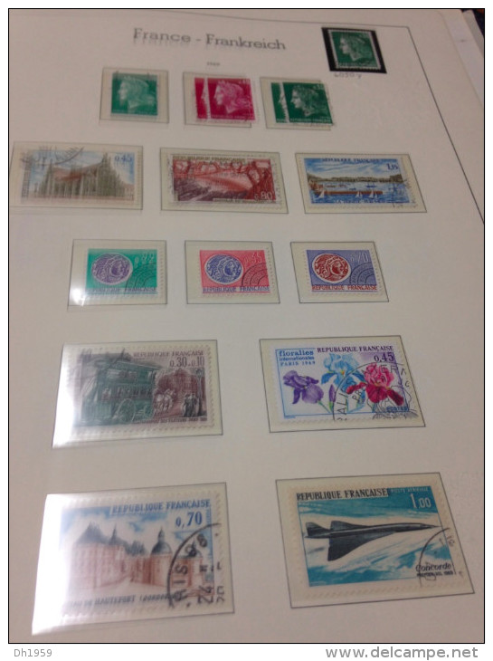 1945-1969 OCCASION FRANCE !!! LEUCHTTURM RELIURE BLEU + env. 94 FEUILLES PREIMPRIMEES + TIMBRES o/*/**