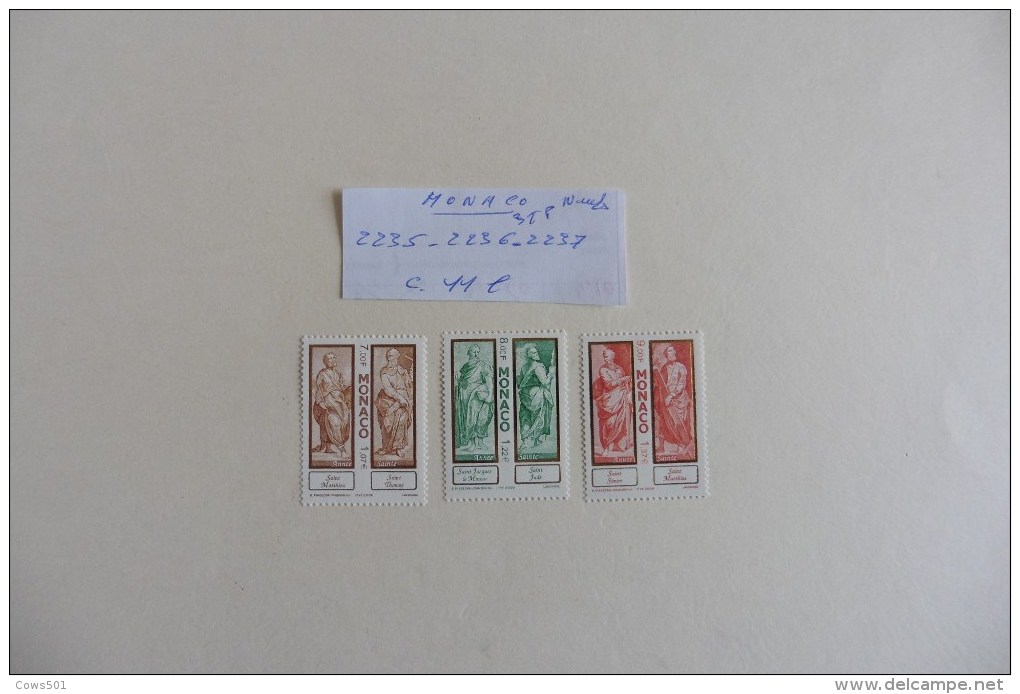 Monaco :3 Timbres  Neufs - Collections, Lots & Séries