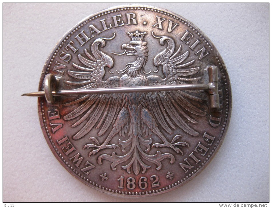 Frankfurt. 2 (zwei) Thaler 1862 , Argent , KM# 365, Malheureusement Monté En Broche - Taler Et Doppeltaler