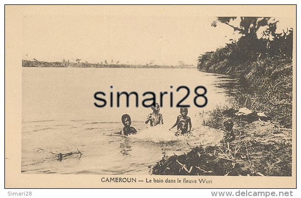 CAMEROUN - LE BAIN DANS LE FLEUVE WURI - Cameroun