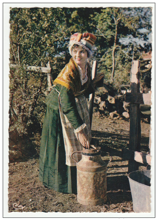 *a* CLERMONT-FERRAND - Il Est Bien En Retard Mon Laitier ! - Groupe Folklorique "AUVERNHA DANSAIRA" - CIM, Cl. 224 - CPM - Clermont Ferrand