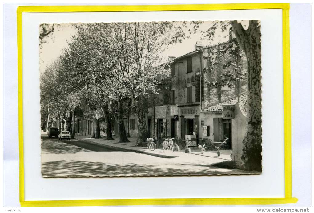 SAINTE ANNE D'EVENOS .BAR TABACS ALIMENTATION .Automobile Dauphine Renault Mobylette Edit Sylvain Paris Clicheé R.Leiter - Other & Unclassified