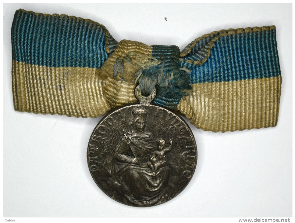 Hongrie Hungary Ungarn 1930 - 1940 PATRONA HUNGARIAE Religious MEDAL - Autres & Non Classés