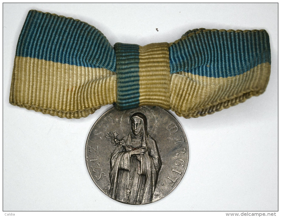 Hongrie Hungary Ungarn 1930 - 1940 PATRONA HUNGARIAE Religious MEDAL - Autres & Non Classés