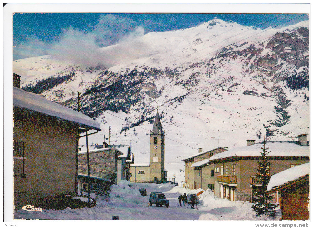 CPSM VAL CENIS SAVOIE LANSLEVILLARD  QUARTIER DE L EGLISE 1976 RENAULT 4L - Val Cenis