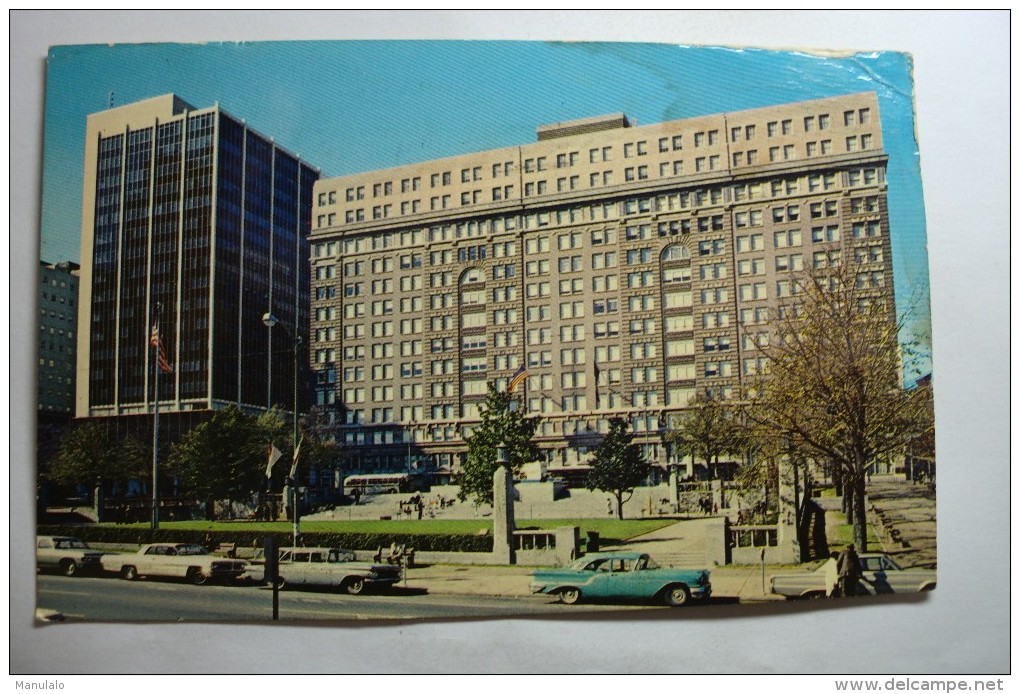 Wilmington Delaware - The Du Pont Building - Wilmington