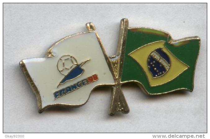 Pin´s Football Coupe Du Monde France 98 - Drapeau Brésil - Football