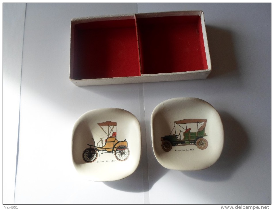 TRES BEAU COFFRET DE 2 CENDRIERS DES ETS LETANG A PROVINS - Porcelaine