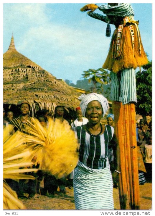 VÖLKERKUNDE / ETHNIC - Cote D´Ivore, Region De MAN, Danseur Echassier - Elfenbeinküste