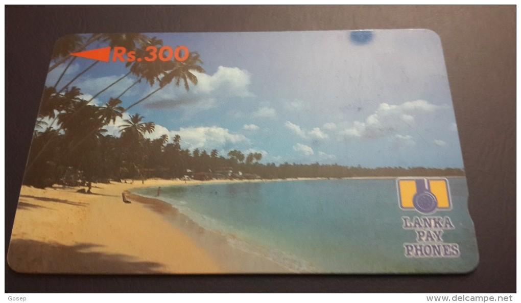 Sri Lanka-sea Store Group Swimming-(rs.300)-(5SRLB163123)used Card+1card Prepiad Free - Sri Lanka (Ceylon)