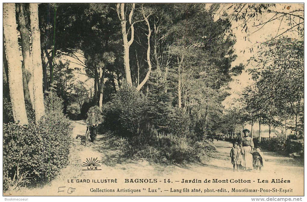 30 BAGNOLS SUR CEZE  Jardin Du Mont Cotton   Les Allées - Bagnols-sur-Cèze