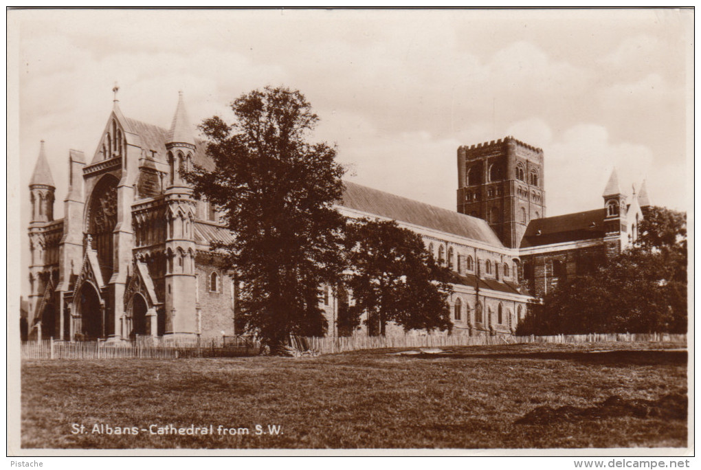 Real Vintage Photo 1943 - St. Albans Cathedral - United Kingdom Hertfordshire - Written - 2 Scans - Hertfordshire