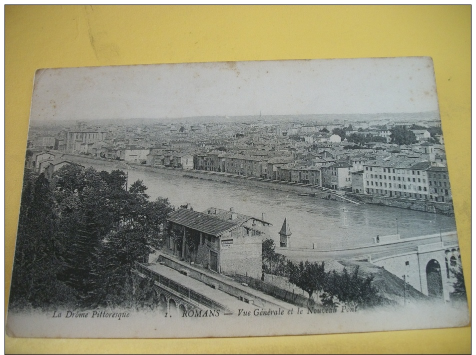 26 64 - ROMANS - VUE GENERALE ET LE NOUVEAU PONT - AUTRE VUE DIFFERENTE - Romans Sur Isere