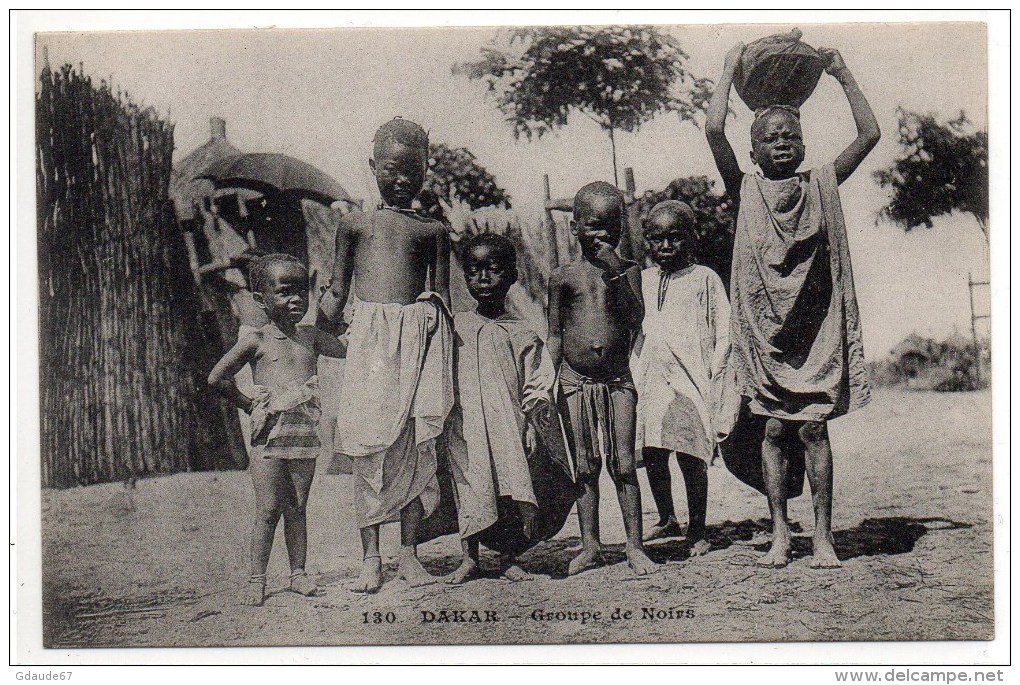 DAKAR (SENEGAL) - GROUPE DE NOIRS - Senegal