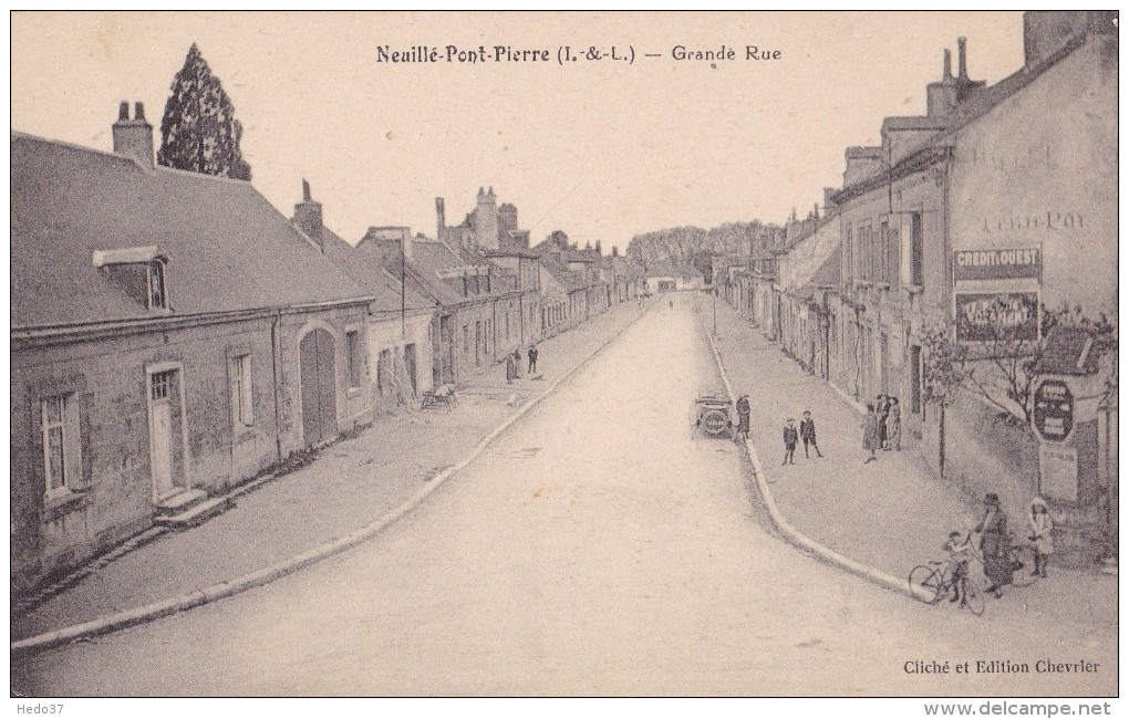 Neuillé-Pont-Pierre - Grande Rue - Neuillé-Pont-Pierre
