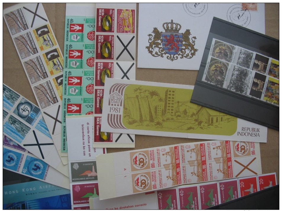 All world. Enormous lot of stamps, covers, fdc´s, commemorative and year sets, Germany, Austria, etc. etc. See scans!.