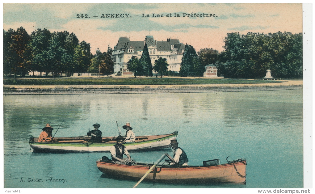 ANNECY - Le Lac Et La Préfecture (pêcheurs) - Annecy