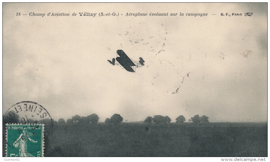 ( CPA 78 )  Champ D'Aviation De VÉLIZY  /  Aéroplane évoluant Sur La Campagne - - Velizy