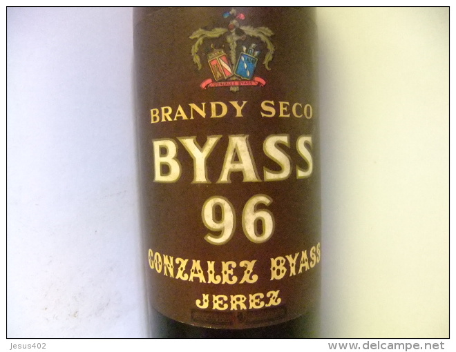 ANTIGUA BOTELLA DE 3/4 LITRO BRANDY BYASS 96 VINTAGE Años 1960 / 1966 - Licor Espirituoso