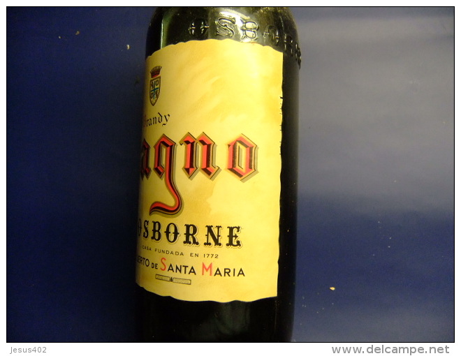 ANTIGUA BOTELLA BRANDY MAGNO CONTENIDO LITRO VINTAGE 1965 / 1975 - Alcoolici