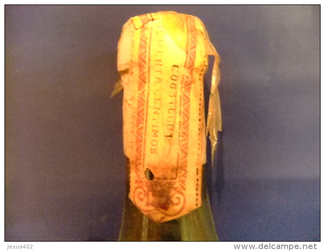 ANTIGUA BOTELLA BRANDY VIEJO CAVA 16 CONTENIDO 3/4 LITRO VINTAGE 1960 / 1970 - Spiritueux