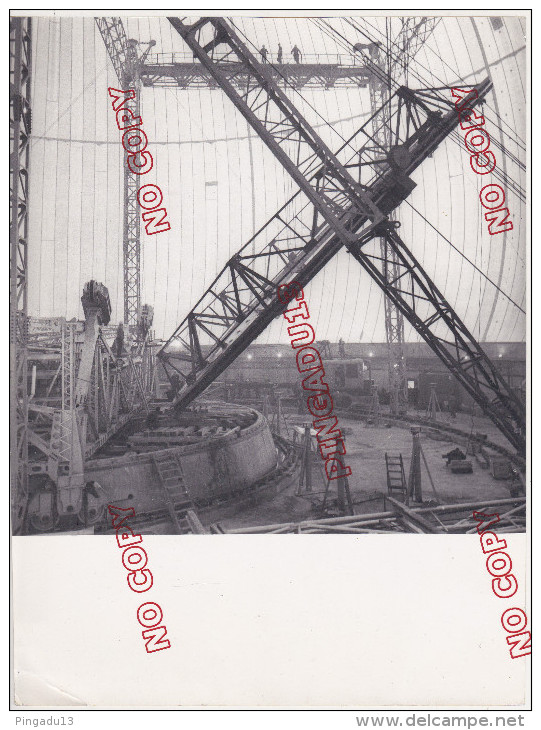 Photo Construction Radome Pleumeur Bodou 1962 Côtes D´Armor Vue Intérieure Grand Format - Luoghi