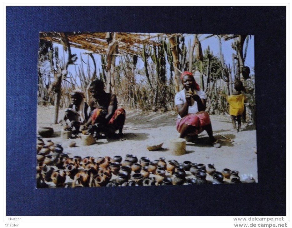 Togo Carte Postale  Marchande De Poterie - Togo