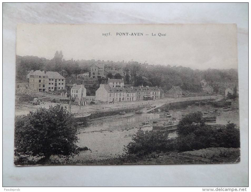 CP  29 -PONT-AVEN - Le Quai-  (petit Pli Coin Bas / Droit) - Pont Aven