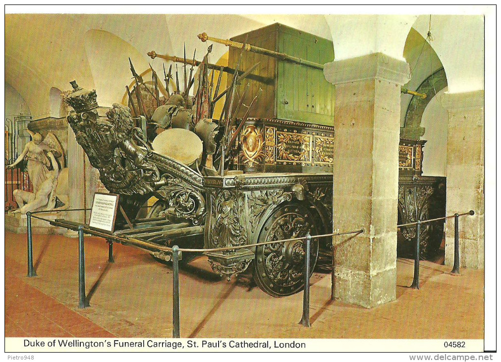 Regno Unito (Inghilterra, Great Britain) London, St. Paul´s Cathedral, Duke Of Wellington´s Funeral Carriage - St. Paul's Cathedral