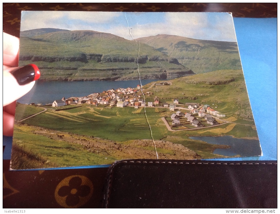 Faroe-Islands--View-of-Eysturoy-Island-Postcard Village On North Eystroy En L état 1975 - Islas Feroe