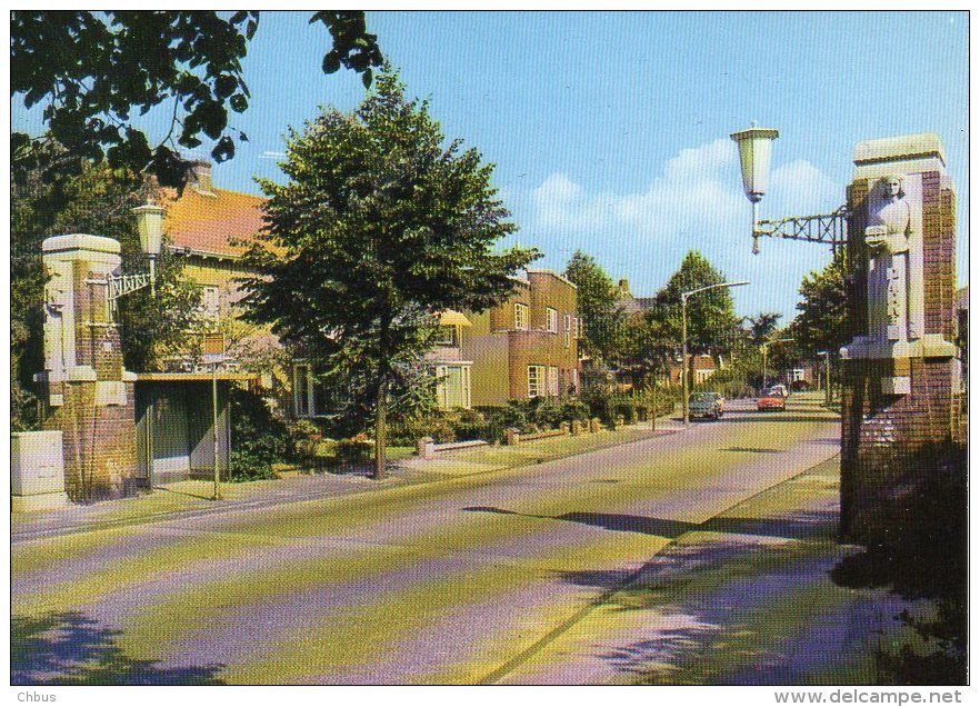 Bloemendaal Iepenlaan, Bushalte, Bus Stop, Simca 1100 - Bloemendaal