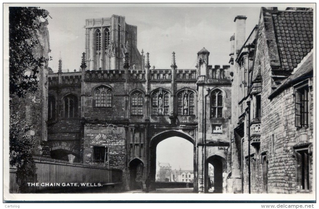 The Chain Gate, Wells - Wells